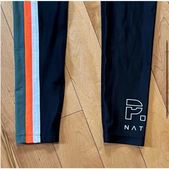 PE NATION Flight Series Legging Black 7/8 length midrise sculpted panels - Picture 4 of 7